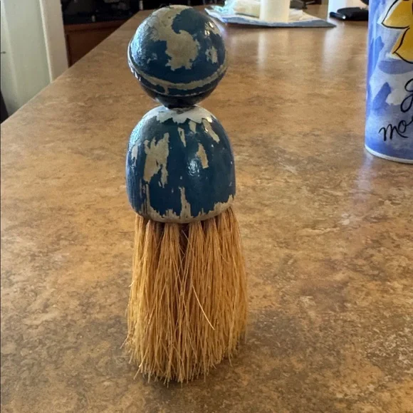 1940’s Mammy doll cloth crumb whisk - Picture 2 of 4